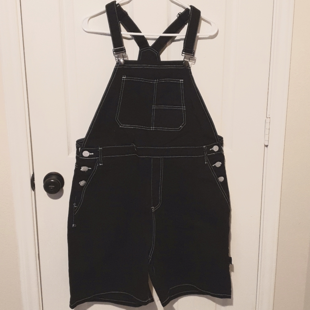 Black contrast stitch shortall